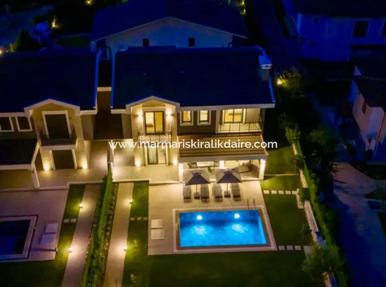 Ultra Luxury Daily Villa For Rent With Detached Swimming Pool, 3 Rooms, 1 Living Room, Garden In Marmaris Camli Neighborhood