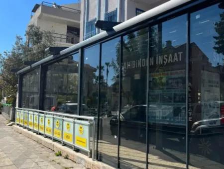 In The Center Of Marmaris, 128M2 Ground Floor And 30M2 Ground Floor, 2 Title Deed Corners With A Lower Floor, Emergency Sale Store Suitable For Every Job