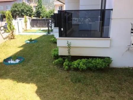 Marmaris Merkez Satılık Sıfır 2 Oda 1 Salon Lüks Kapalı Garajı Mevcut Daire 100M2