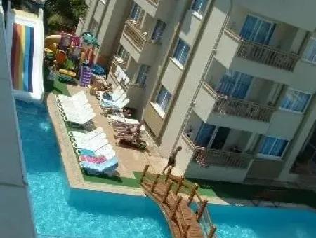 Marmaris Merkezinde Satılık 33 Odalı Apart Otel